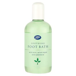 Boots Soothing fotbad 150 ml